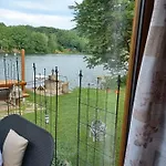 Pri Jazere - Relax Vo Vírivke * Tópatak